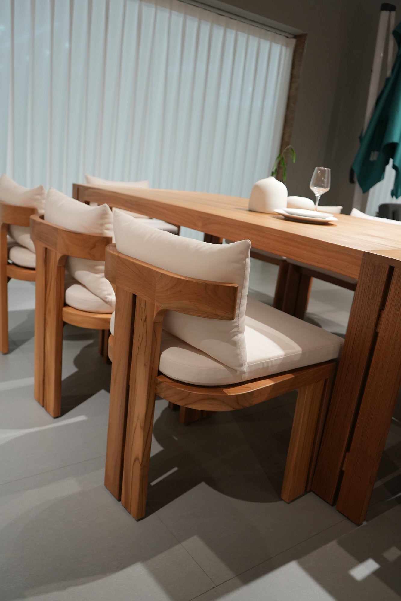 Amalfi Dining Table
