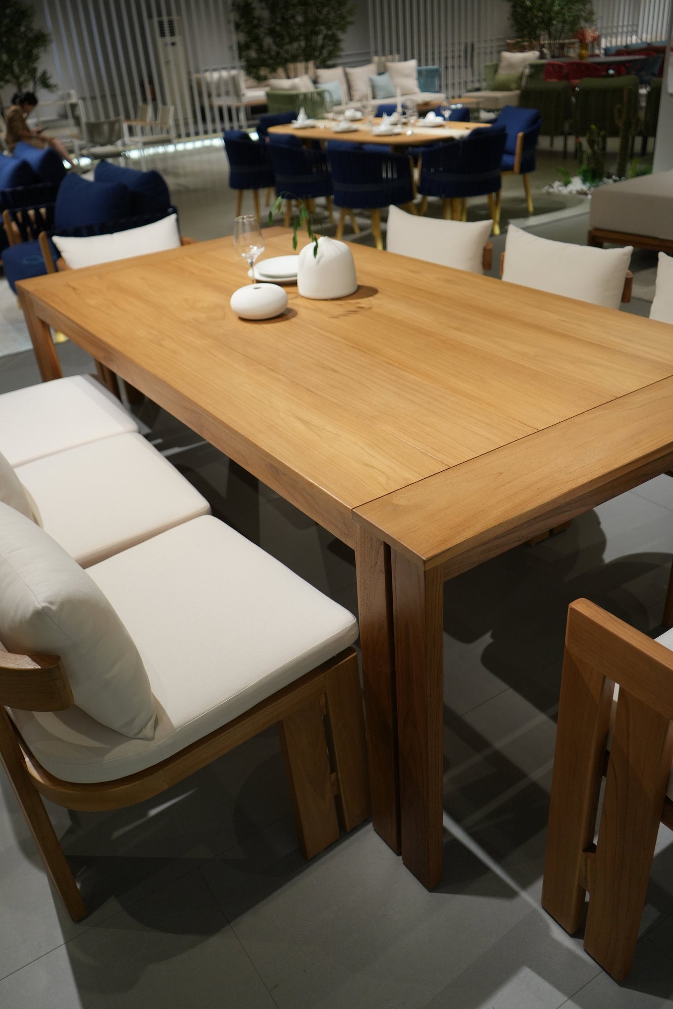 Amalfi Dining Table
