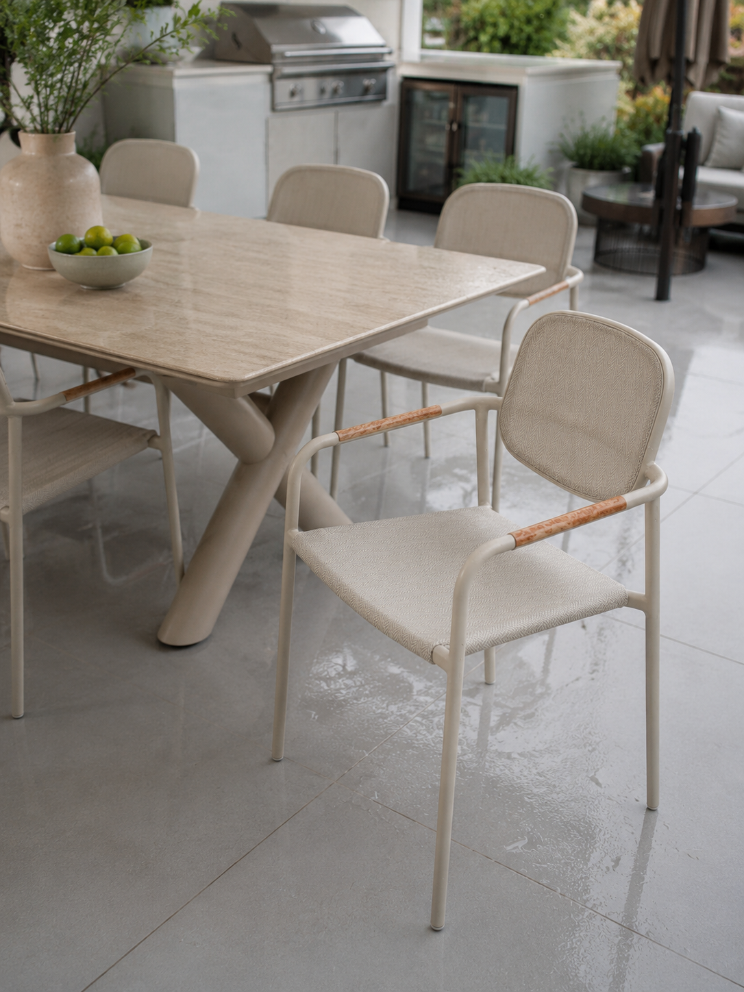 Social Breeze Outdoor Chair Round